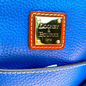 Dooney and Bourke Shopper